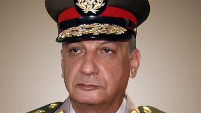 وزير الدفاع ووفد عسكري رفيع المستوى يتوجه إلى قبرص في زيارة رسمية