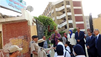 بالصور.. مدير أمن المنيا يتفقد تأمين المدارس