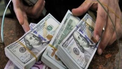 ارتفاع اليورو والإسترليني واستقرار الدولار أمام الجنيه بختام التعاملات