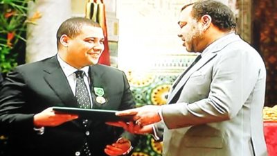 ملك المغرب يمنح نجوم الرجاء مكافآت مالية