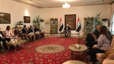 الرئيس العراقي يلتقي وفدا كرديا لبحث استفتاء كردستان