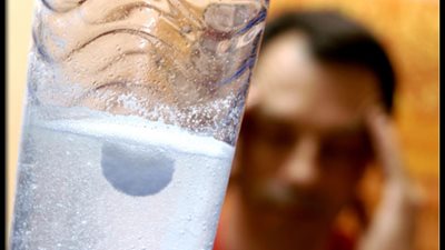 الصداع والدوخة وشحوب الوجه أثناء الريجيم.. الأسباب والحلول