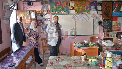 بالصور.. محافظ الإسماعيلية يطمئن على جاهزية المدارس للعام الدراسي