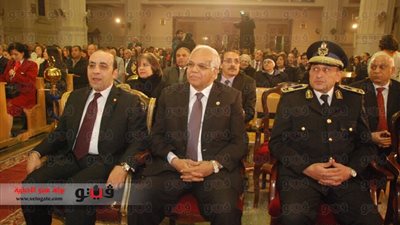 بالصور.. محافظ القاهرة يشارك الأقباط الكاثوليك أعياد الميلاد المجيد