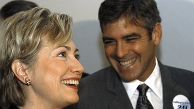 «كلوني» يهاجم كلينتون بعد دعمها في الانتخابات الرئاسية الأمريكية