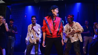 «الشيخ جاكسون» في أزمة بسبب اللفظ الخارج.. عمرو سلامة: متظلموش مجهود 3 سنوات عشان خطأ إنساني.. «الجونة» أثبت نجاحه منذ الوهلة الأولى.. والفيشاوي يعتذر: «مقصدتش أي إساءة للمهرج