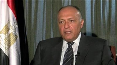 وزير الخارجية يغادر مطار القاهرة متجها لواشنطن لاستكمال مفاوضات سد النهضة