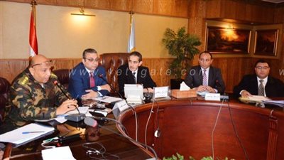 محافظ الغربية يقيل نائب رئيس مدينة المحلة لتقصيره في العمل | صور