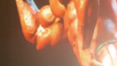 «بيج رامي» ينشر فيديو من مسابقة «أرنولد كلاسيك» لكمال الأجسام