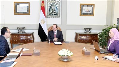 السيسي يتعرف على جهود الصناعة لتذليل العقبات أمام المشروعات والمصانع المتعثرة