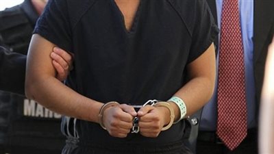 ضبط منتحل صفة شرطي لسرقة المواطنين بمحطة الإسكندرية