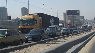 غلق جزئى للطريق الدائرى في التجمع الأول لإنشاء كوبري مشاة