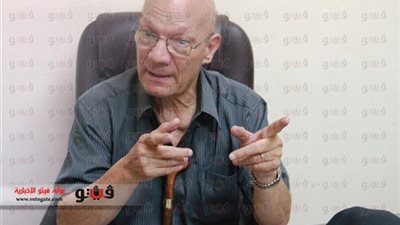 عبدالمعطي حجازي: 