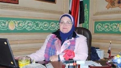 مديرة تعليم الجيزة تشتكي للمحافظ من انتشار القمامة أمام المدارس