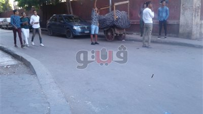 بالصور.. طالب بـ«خليل أغا» يلتقط سيلفي «طرده من المدرسة»