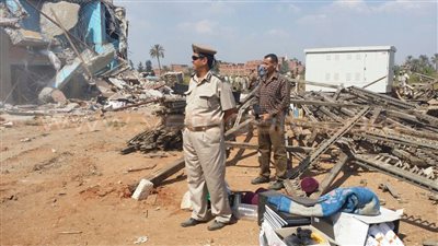 بالصور.. رجل أعمال بالشرقية: المسئولون هدموا مصنعي بعد 4 سنوات تشغيل