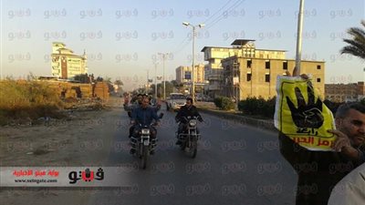 بالصور.. أهالي دمياط يفضون مسيرة لـ
