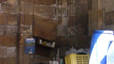 حوض دواب قجماس الأسحاقي الأثري يتحول إلى محل بقالة ومنظفات