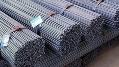 «اتحاد الصناعات»: 600 جنيه انخفاضا في أسعار الحديد (فيديو)