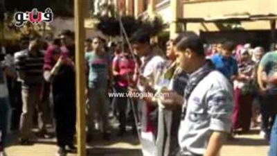 بالفيديو.. «الشيحي» يحضر طابور الصباح وتحية العلم بـ«آداب بنها»