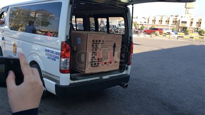 لحظة خروج جثمان الشاب المصري المتبرع بأعضائه من مطار القاهرة (صور)