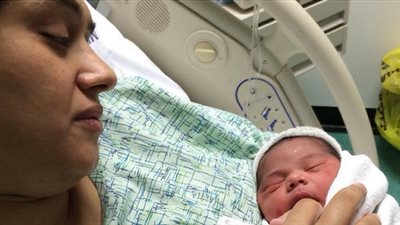 الصورة الأولى لابنة جورج وسوف «عيون»