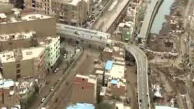 أستاذ تمويل: المشروعات القومية تكبل الدولة بالديون