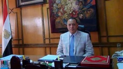 محافظ الشرقية يصل مكتبه رغم أنباء تعيين ممدوح غراب خلفا له