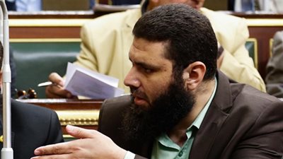 «النور» يتقدم بطلب إحاطة للحكومة بسبب رفع علم المثلية الجنسية