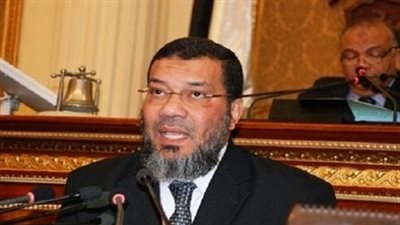 أشرف ثابت: الإخوان يراهنون على الانهيار الاقتصادي لإسقاط الحكومة