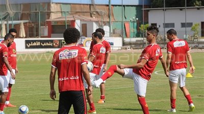 زيزو يركز على الجانب البدني في مران الأهلي الصباحي