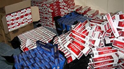 جمارك الإسكندرية تحبط محاولة تهريب 1851 كرتونة سجائر