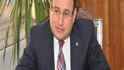 أهالي الإسكندرية يقدمون مطالبهم للمحافظ الجديد