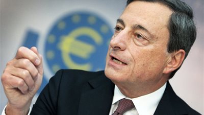 «دراجي» يتوقع ارتفاع التضخم في منطقة اليورو إلى 2% في 2016