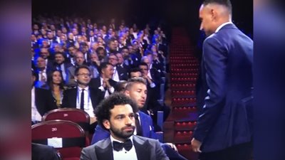 أول لقاء بين محمد صلاح وراموس بعد واقعة نهائي أبطال أوروبا