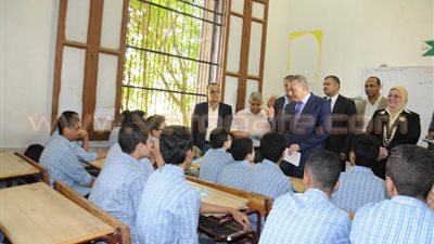 محافظ الجيزة يفتتح مبنى جديدا بمدرسة أبو الهول القومية لغات