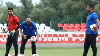 مران قوي لحراس الأهلي استعدادا للإنتاج الحربي في الدوري