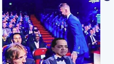 «هنيدي» يسخر من راموس بعد تجاهل صلاح له في حفل الاتحاد الأوروبي