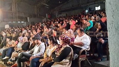 بالصور.. لافتة «كامل العدد» تسيطر على عروض «البيت الفني للمسرح»