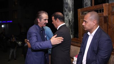 نخبة من رموز المجتمع المصري في عزاء شقيق رئيس تحرير فيتو (فيديو وصور)