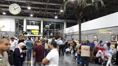 الصور الأولى لوصول حجاج فلسطين إلى مطار القاهرة