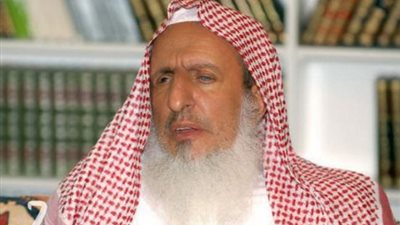 مفتى السعودية يحذر من الترويج الكاذب لمقتنيات الرسول