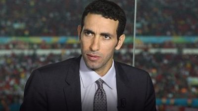 أبو تريكة يعد مدافعي الأهلي بـ«آيفون 8» حال الفوز بالبطولة الأفريقية