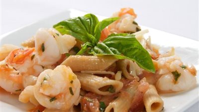 مكرونة بالجمبري والكريمة من مطبخ الشيف أيمن