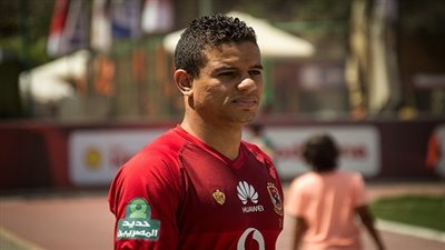 كارتيرون يجتمع مع سعد سمير في المران الصباحي