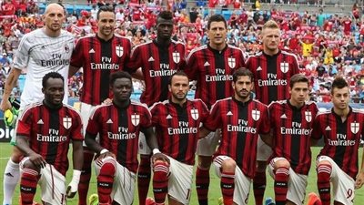 ميلان يتعادل سلبيا مع فيورنتينا في الشوط الأول