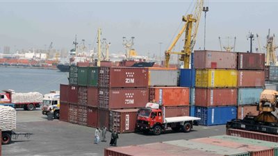 إحباط 14 واقعة تهريب بضائع في ميناء الإسكندرية