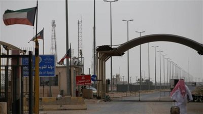الكويت تحظر السفر برا للعراق بسبب الأوضاع الأمنية