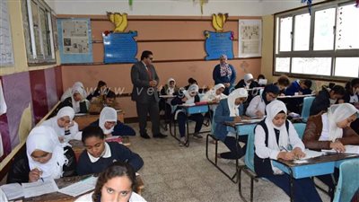 وكيل تعليم جنوب سيناء يتابع سير امتحانات النقل بإدارة الطور | صور