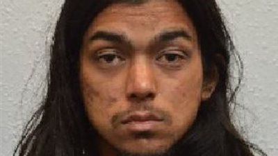 محكمة بريطانية تقضي بالسجن 30 عامًا لمخطط اغتيال تيريزا ماي «صورة»